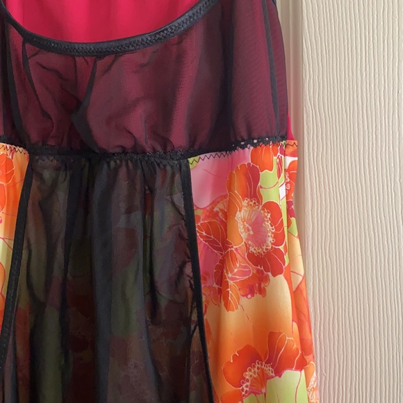 Montreal designer dress - Picture 2 of 4